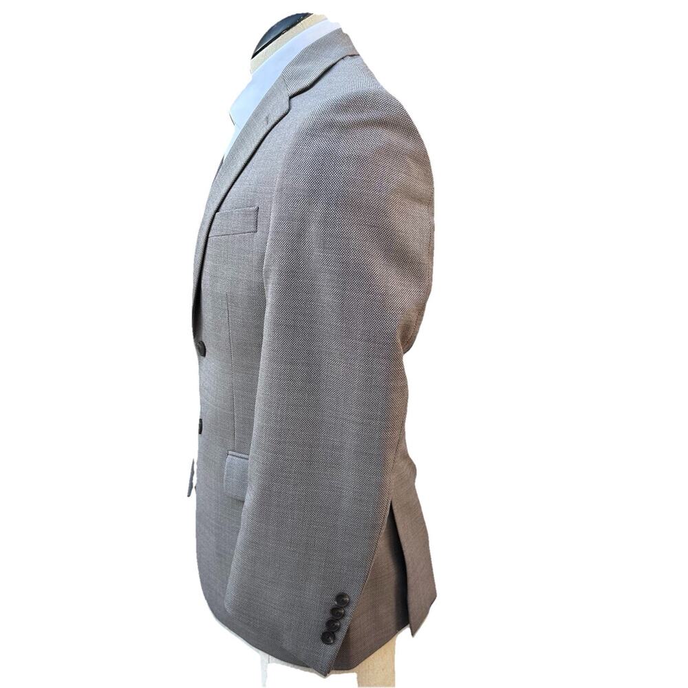 Jos A Bank 38S Travel Tek Sport Coat. Tailored fit - Picture 3 of 14